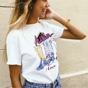 Brandy Melville Austin I Love It Graphic Top